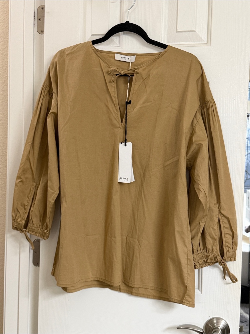 Alpha Studio 98% Cotton Blouse . Oversized fit . NEW with Tags. Size M